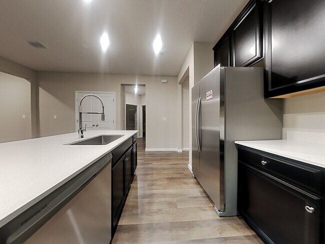 Building Photo - 111 Hemlock Point