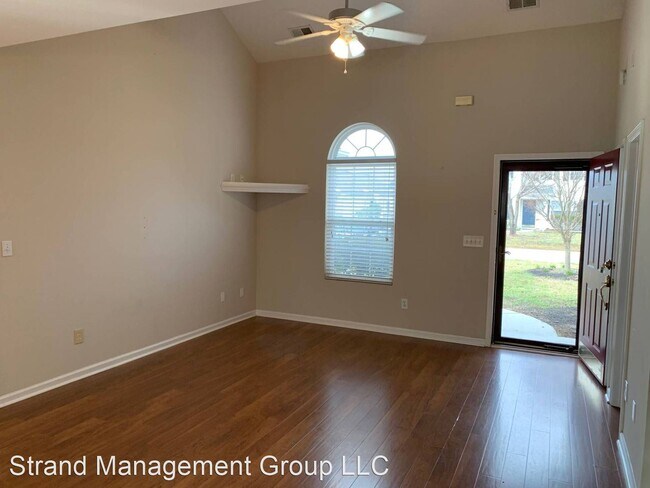 Building Photo - 3 br, 2 bath House - 4833 Southgate Parkway