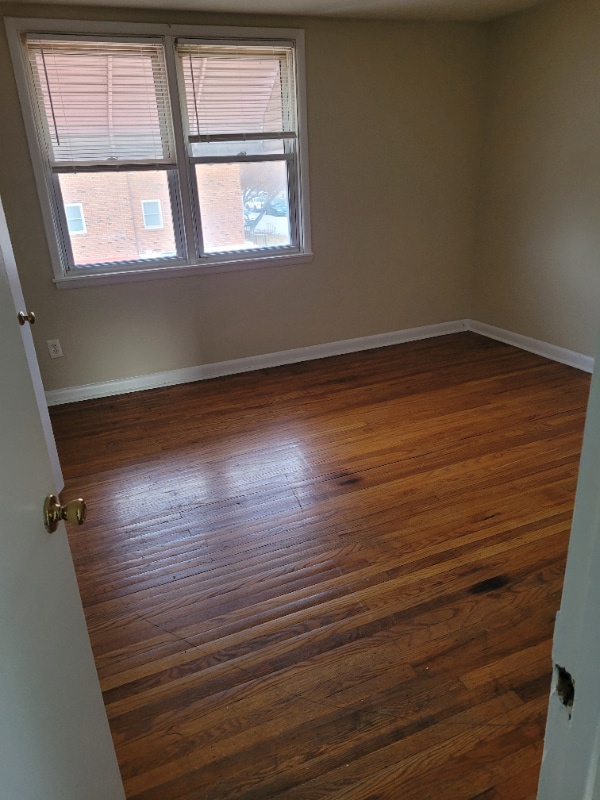 Foto del edificio - 1308 Maple Ave