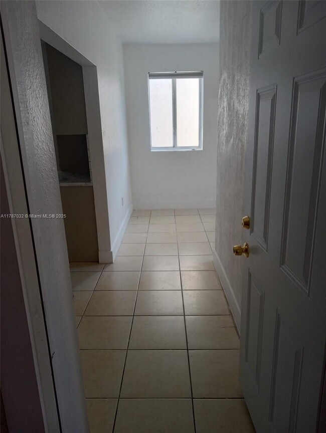 Foto del edificio - 1021 NW 3rd St