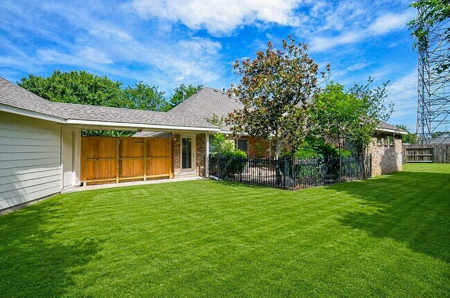 Foto del edificio - Grand Plantation Court, Missouri City, TX 77459 - 3 BR 2 BA single-family home