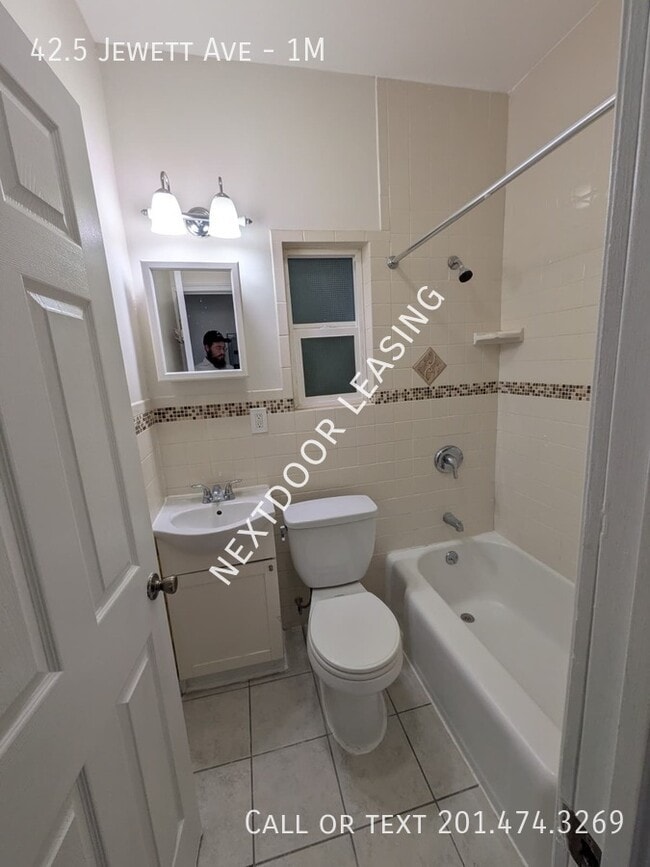 Photo - 42.5 Jewett Ave-1M Apartment