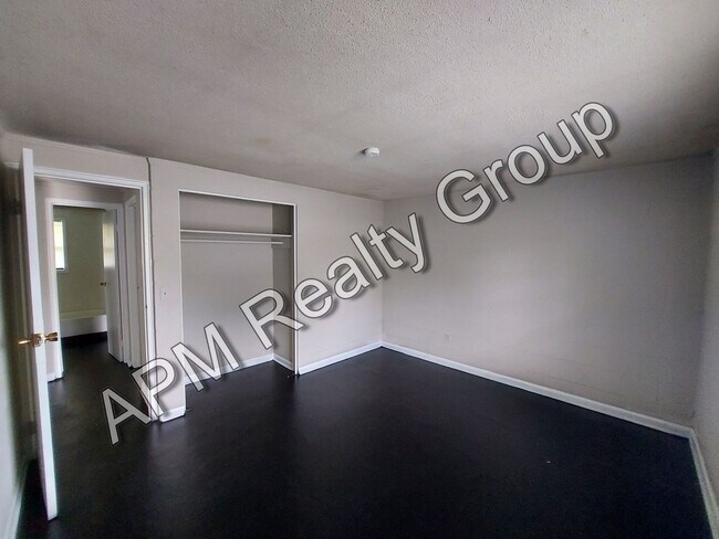 Building Photo - 2710-A Howell Ct
