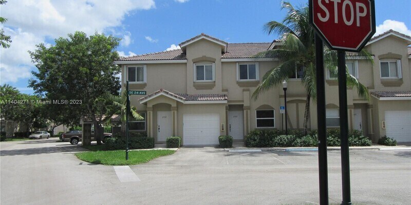 Foto principal - 2303 SE 24th Ave # 2303 HOMESTEAD, FL 33035