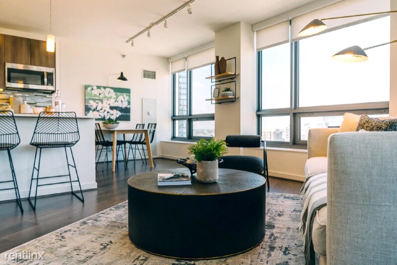 Foto principal - 2 br, 2 bath Condo - 351 W Hubbard St