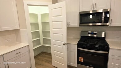 Building Photo - 2173 Bay Breeze Dr