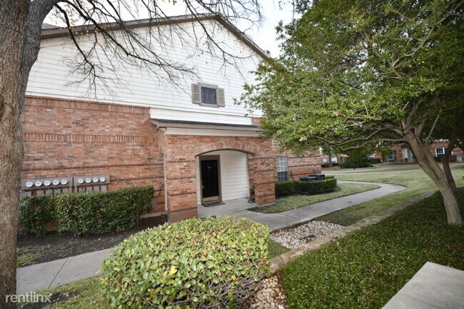 Foto del edificio - 2425 Preston Rd