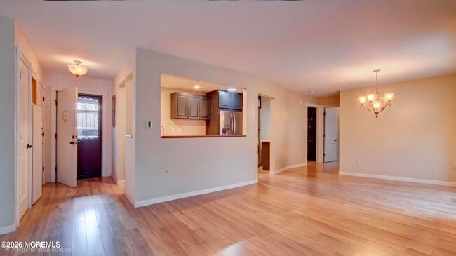 Building Photo - 167 Amberly Dr