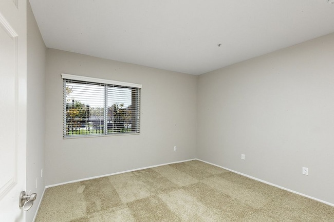 Building Photo - 7980 Mayten Ave