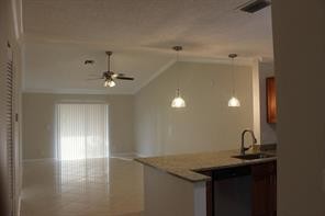 Foto del edificio - 9961 Three Lakes Cir