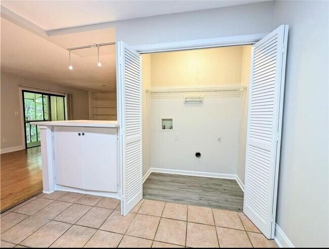 Foto del edificio - 2691 Stoney Creek Rd SE