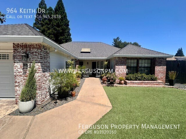 Foto del edificio - 964 Keith Dr