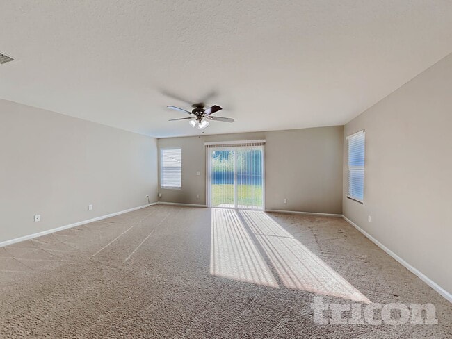 Foto del edificio - 1354 Sarahs Landing Dr