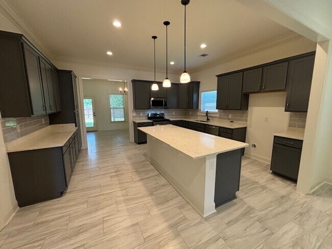 Foto del edificio - Prairieville on Queen Street