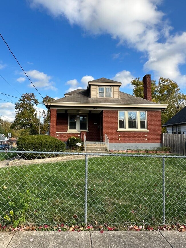 Foto del edificio - CHEVIOT - Charming 3 bed 1.5 bath brick cape cod