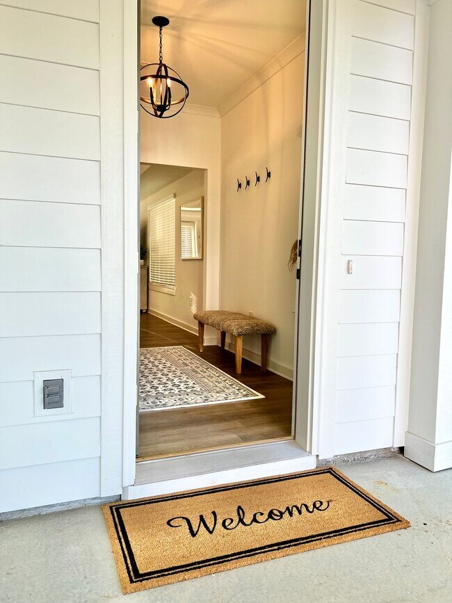 Building Photo - New Construction - FULLY FURNISHED Home fo...