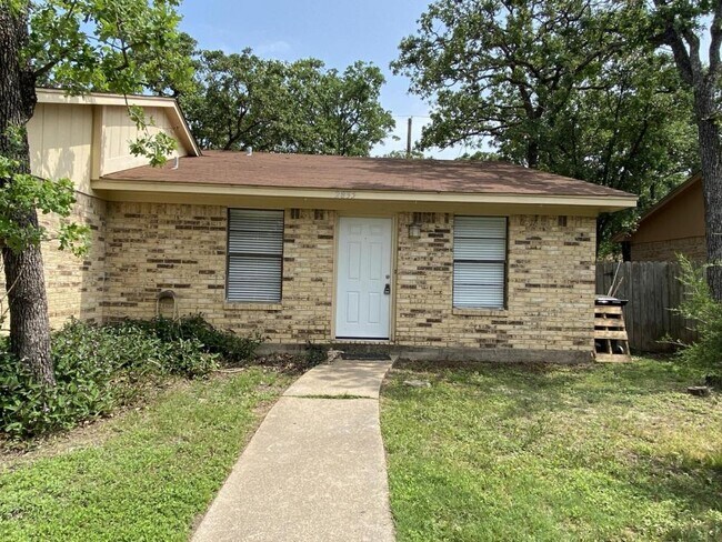 Building Photo - 2835 Forest Bend