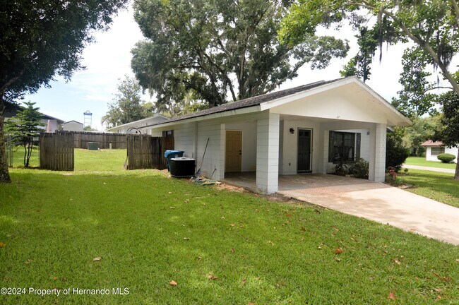 Foto del edificio - 30492 Park Ridge Dr