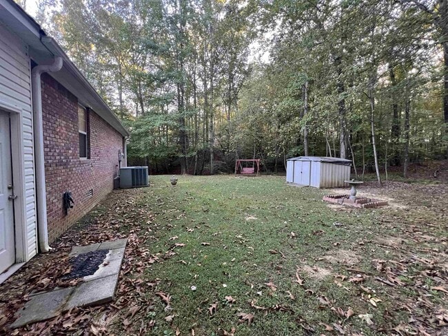 Building Photo - 671 Jenny St