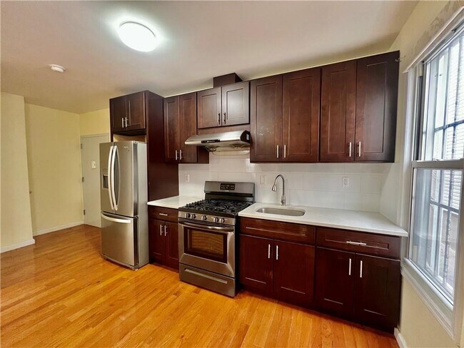 Foto del edificio - 561 61st St