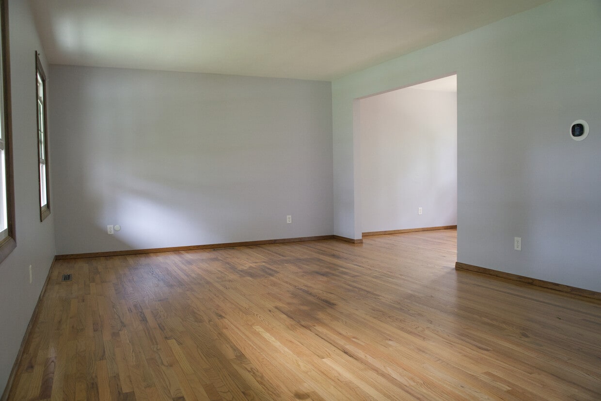 Building Photo - 71 Faringdon Dr