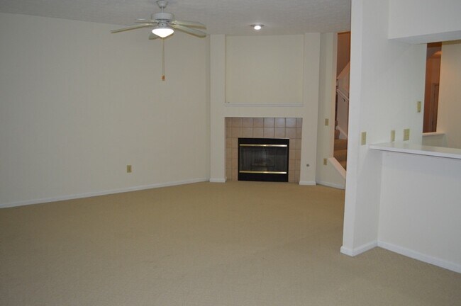 Building Photo - 8616 Timber Park Dr