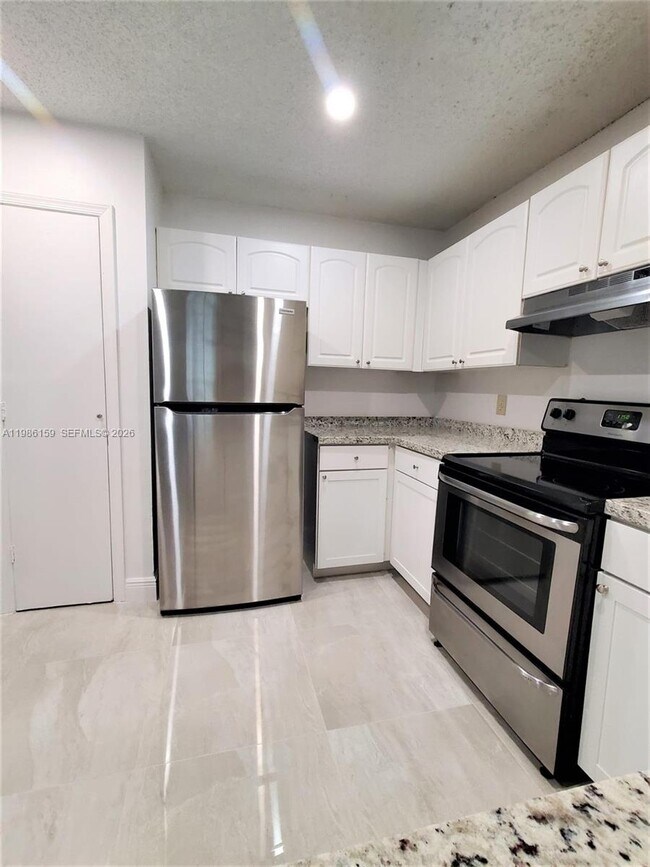 Foto del edificio - 2491 NW 82nd Terrace