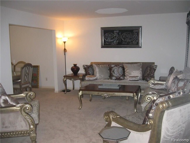 Building Photo - 47050 Fieldview Ct