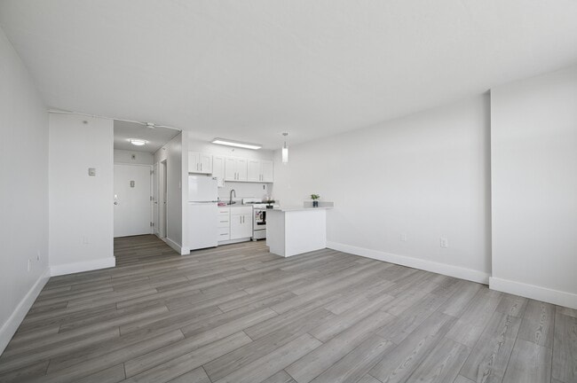 Building Photo - YONO