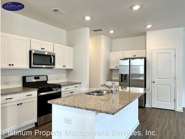 Foto del edificio - 3 br, 2.5 bath House - 5770 Thornton Dr