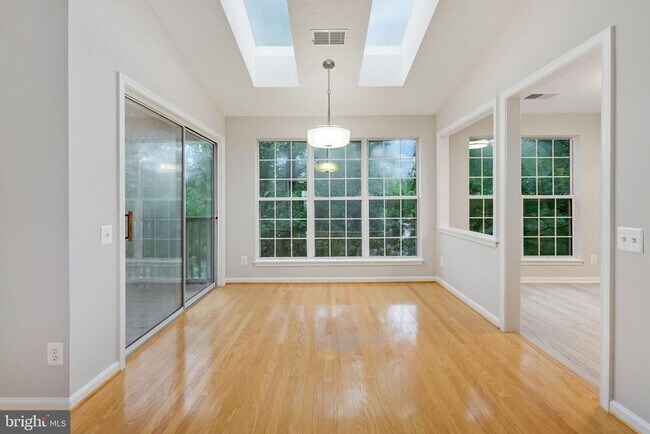 Building Photo - 8234 Winstead Pl
