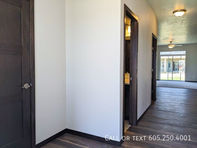 Foto del edificio - 3 Bedroom 2.5 Bathroom Single Family Townh...