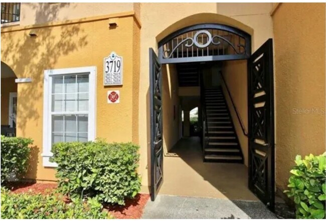 Building Photo - Charming 2BR Townhome in Millenia Orlando