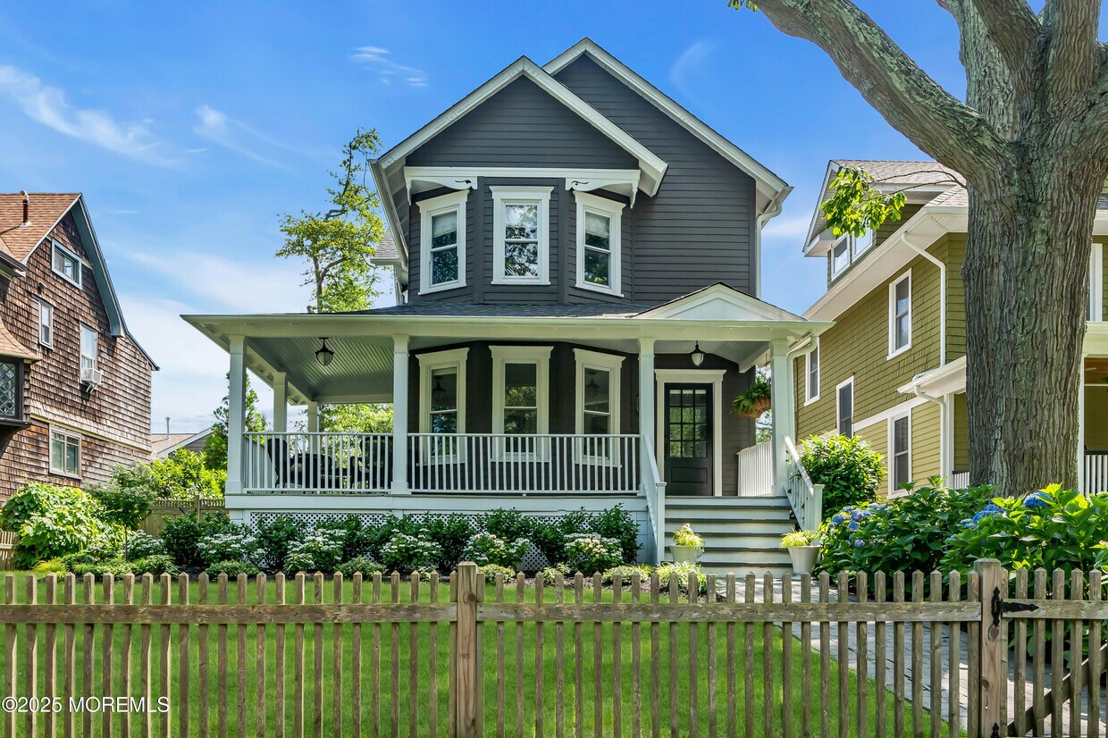 Foto principal - 1108 4th Ave