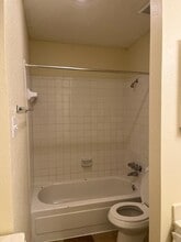 Building Photo - 12500 Sandpiper Dr