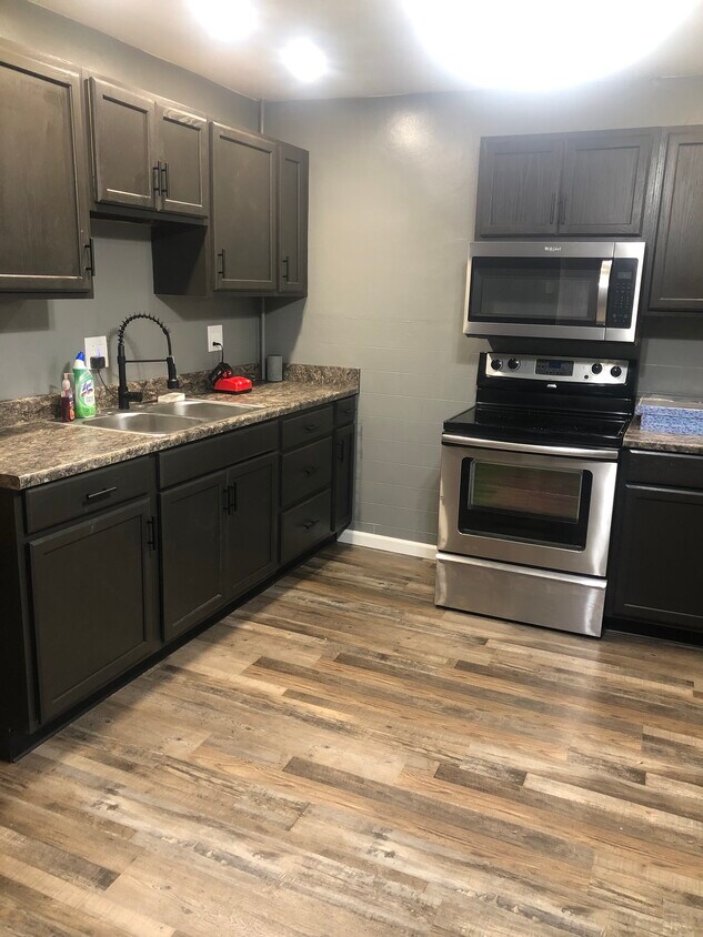 Foto principal - 1671 Tomhicken Rd