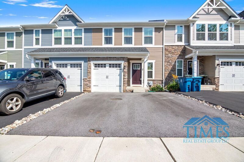 Primary Photo - 132 Azalea Dr