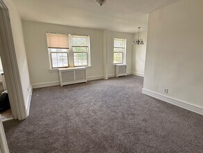 Building Photo - 260 N Wycombe Ave