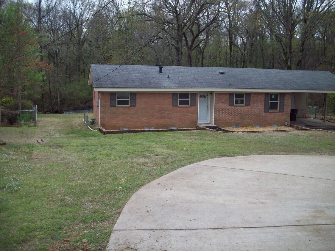 Primary Photo - 412 E Lee Ave