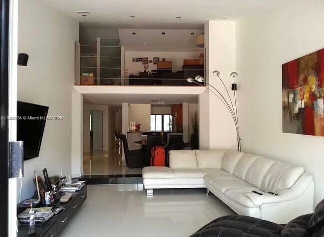 Foto del edificio - 546 NE 199th Ln