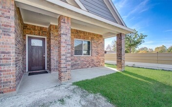 Building Photo - 898 Rd 3556