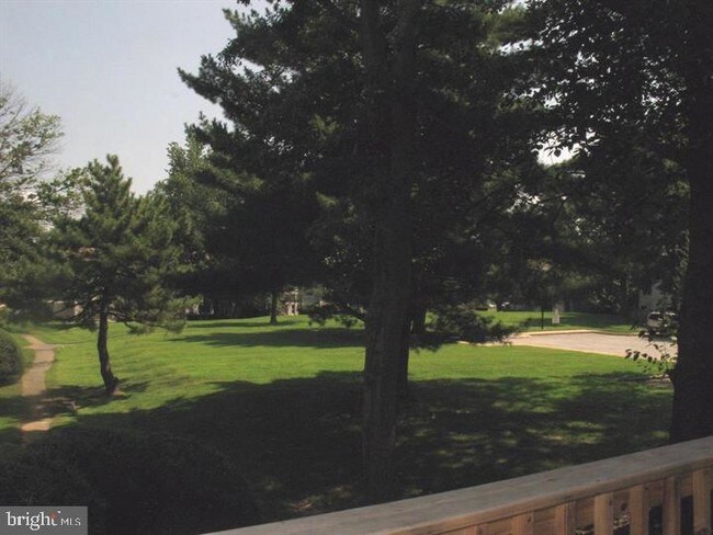 Foto del edificio - 1608 W Bancroft Ln