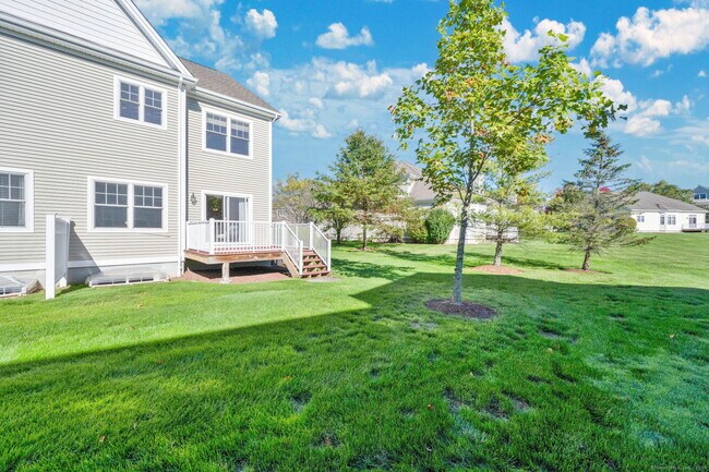 Building Photo - 32 Bay Hill Dr