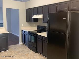 Foto del edificio - 7696 Enderby Ave E
