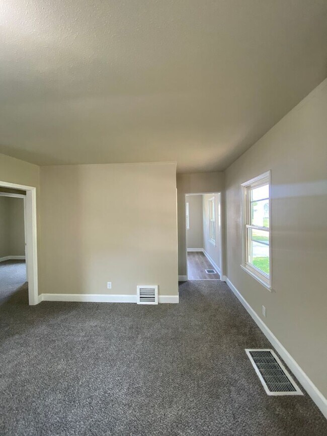 Foto del edificio - Updated 3 Bedroom 1 Bath