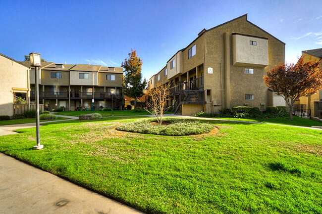 Foto del edificio - Highlander Park Apts