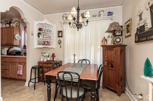 1HAB, 1BA - WestGlen
