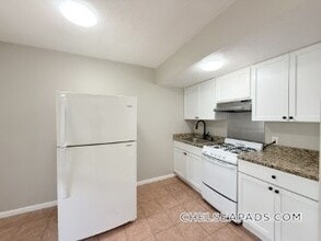 Building Photo - 69 Shawmut St