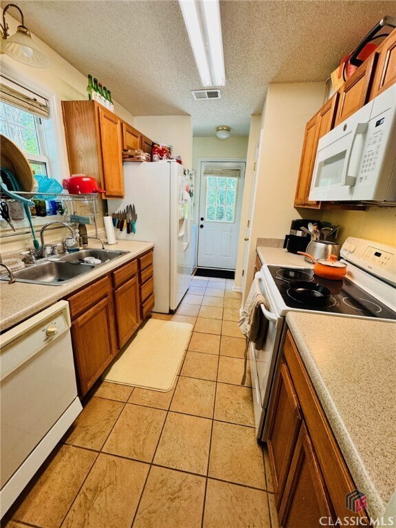 Building Photo - 1325 Cedar Shoals Dr