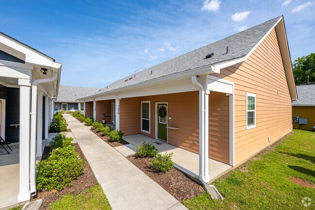 Foto del edificio - Lotus Village Senior Living